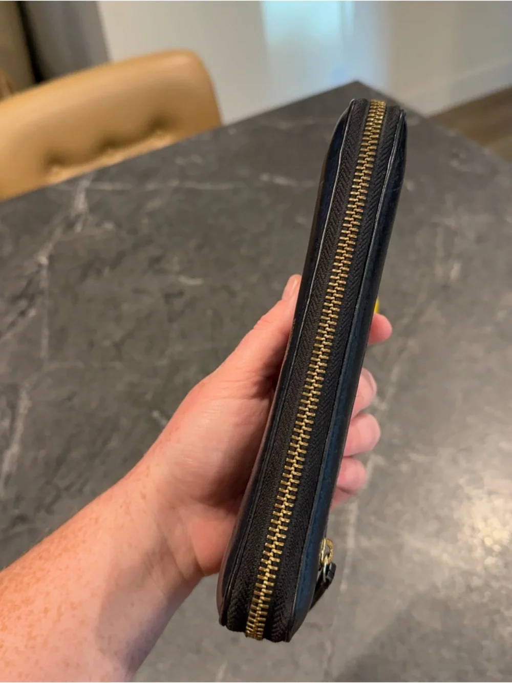 Fossil Zip Around black leather wallet vintage